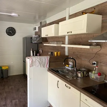 Rafting Center بيت ضيافة 2*