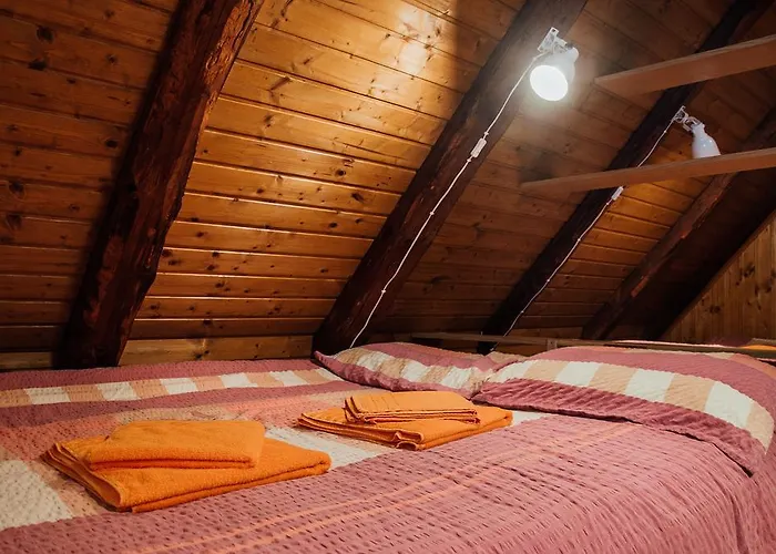 Rafting Center Pensión 2*